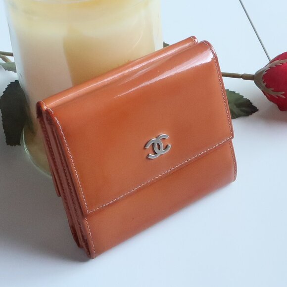 Chanel Orange Patent Leather Wallet Card Holder Silver CC Logo Luxury Designer - Picture 2 of 16